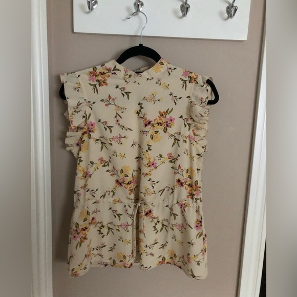 Floral top from Stitch and Stone - Picture 3 of 3